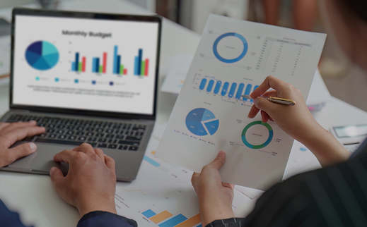 FastAccounts empowers collaboration with real-time cloud data, performance reports, and secure teamwork through controlled access